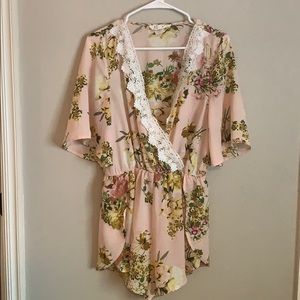 Cute Floral Romper size L